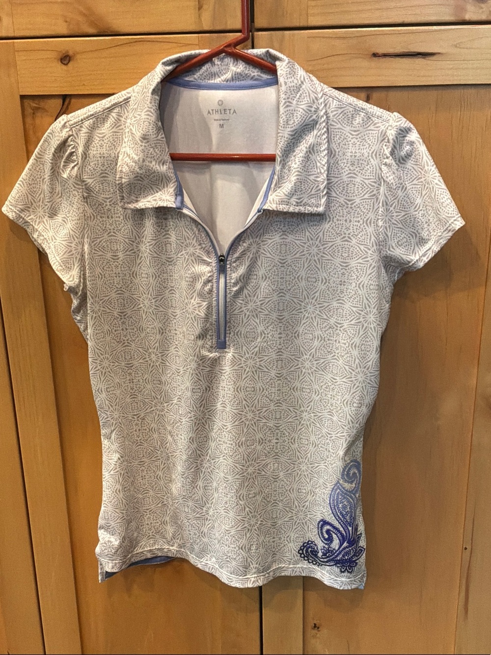 Women’s ATHLETA Polo Shirt Excellent Cond, Size M